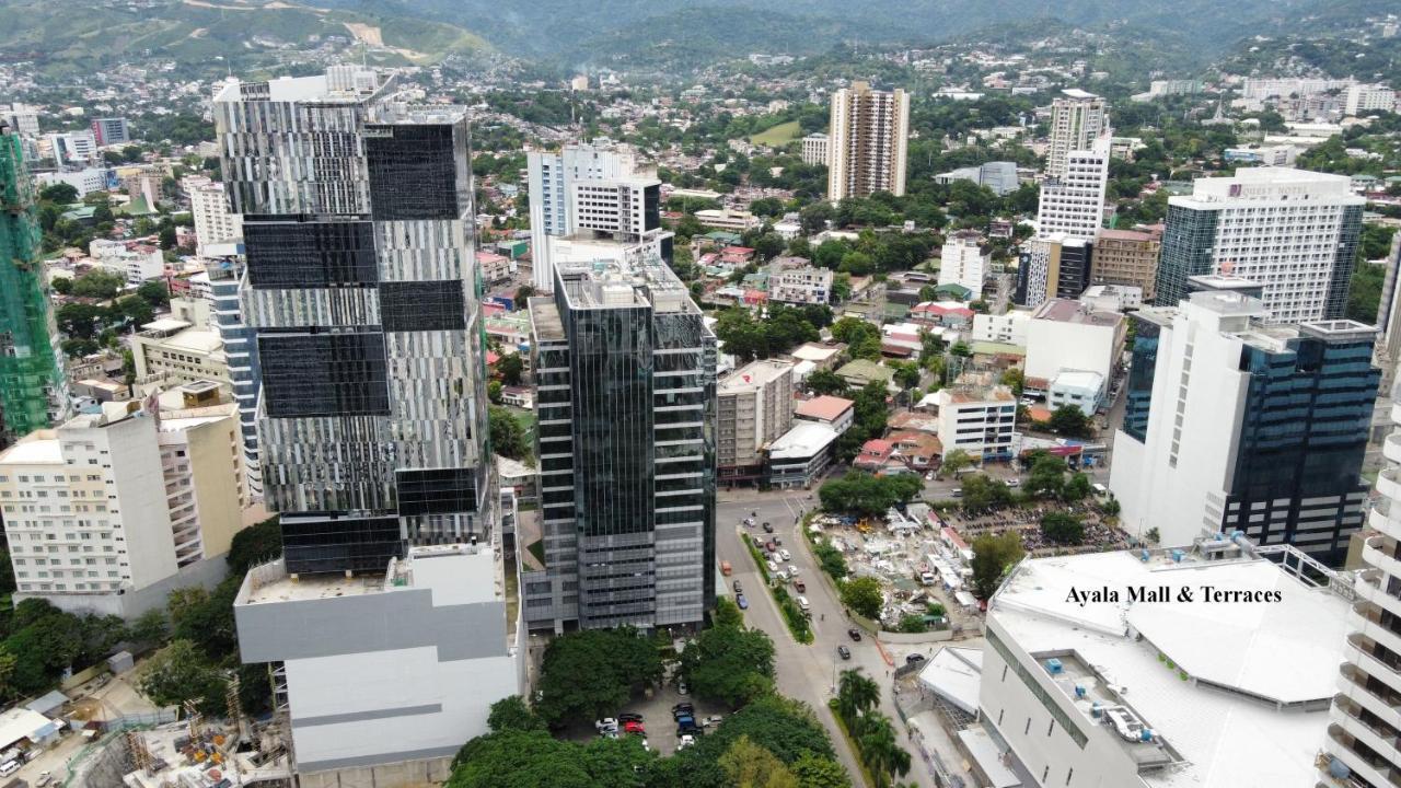Avalon Condominium Cebu Bagian luar foto