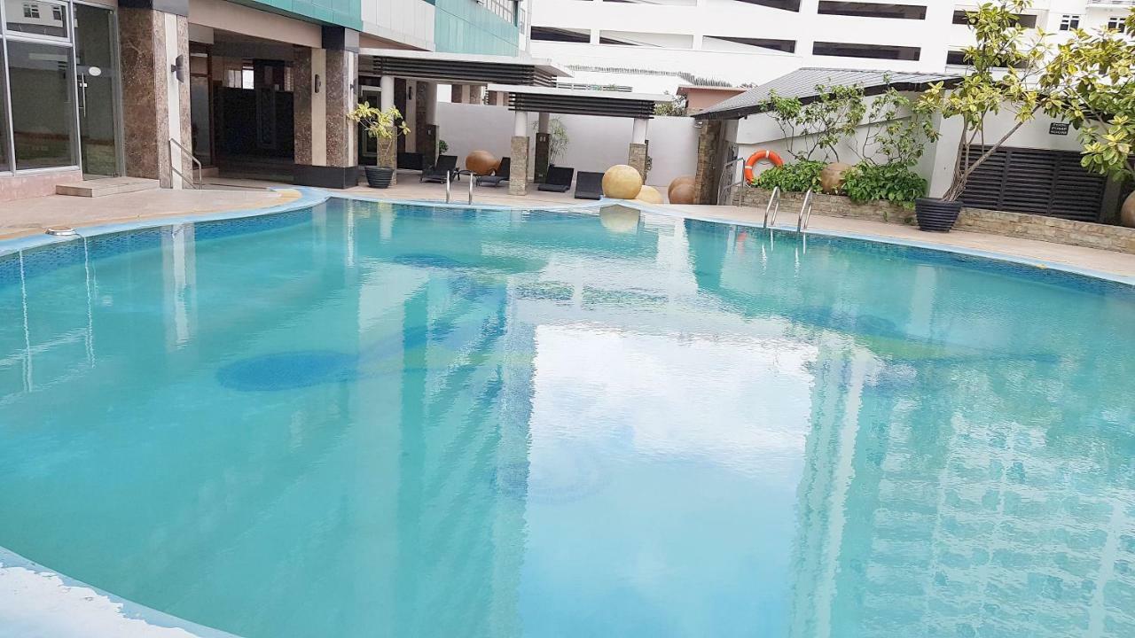 Avalon Condominium Cebu Bagian luar foto